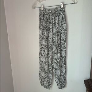 American Eagle Don't Ask Why Floral  Joggers One Size